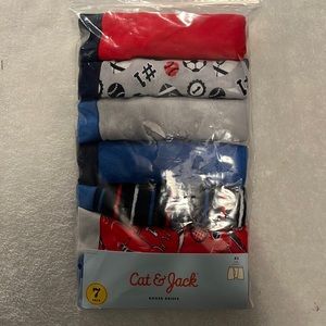 SIZE XL Cat & Jack 7 Pack of Assorted Boxer Briefs